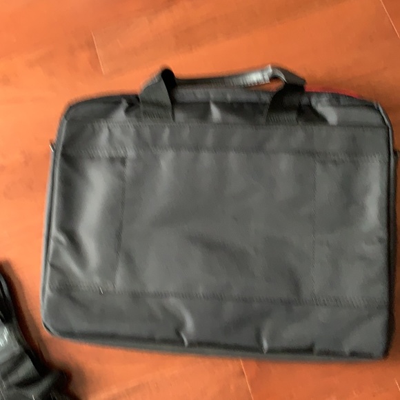 Lap top bag—never used! - Picture 2 of 6